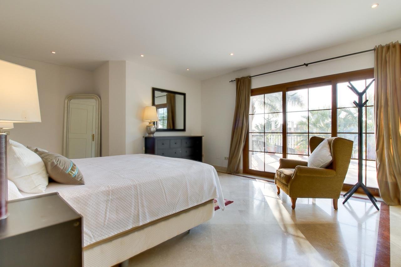 מארבלה Villa Lirios מראה חיצוני תמונה