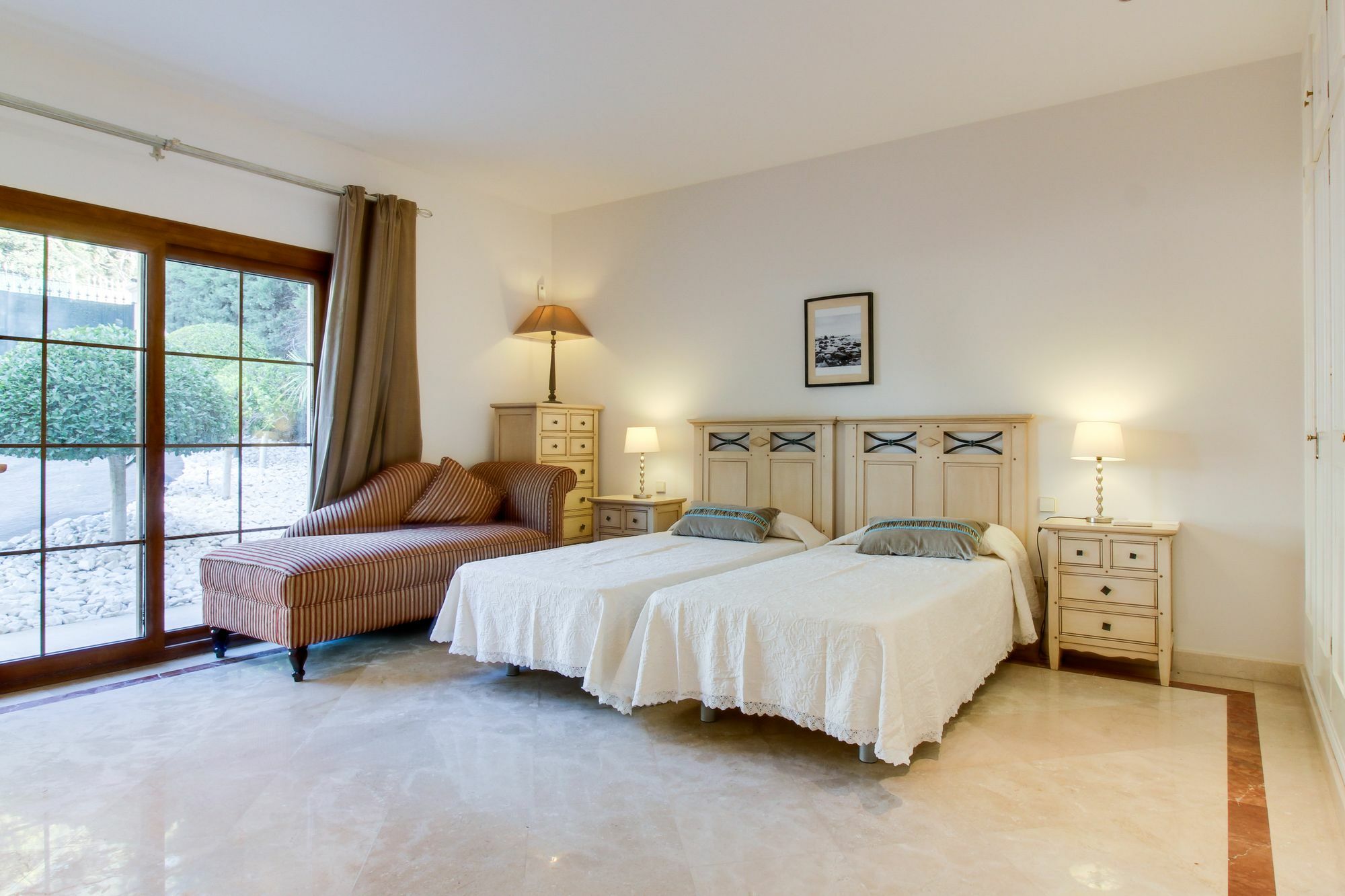 מארבלה Villa Lirios מראה חיצוני תמונה